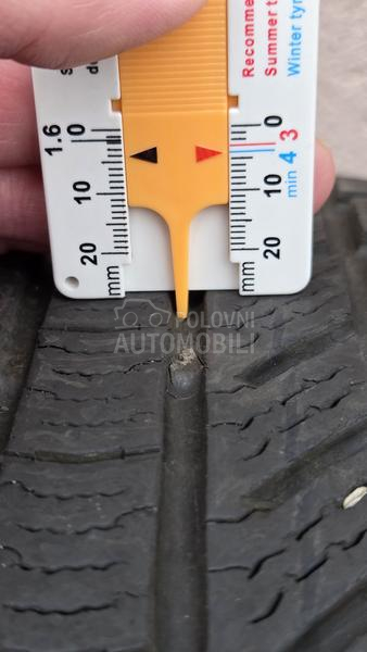 Continental 215/65 R17 Zimska