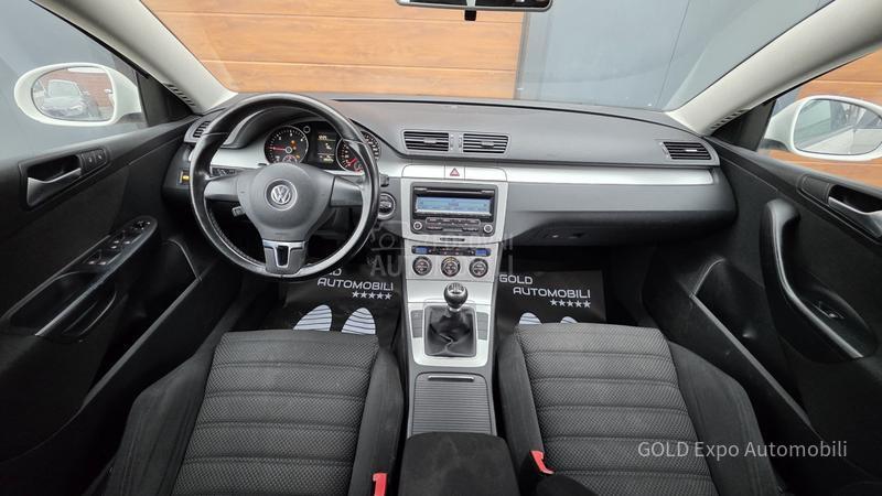 Volkswagen Passat B6 2.0 TDi CR R-LINE