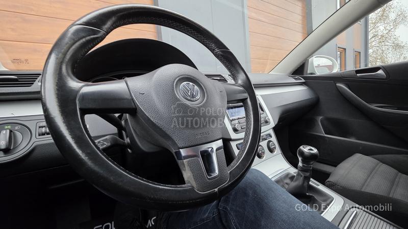 Volkswagen Passat B6 2.0 TDi CR R-LINE