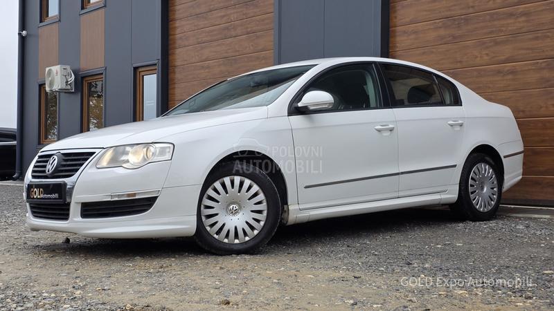 Volkswagen Passat B6 2.0 TDi CR R-LINE