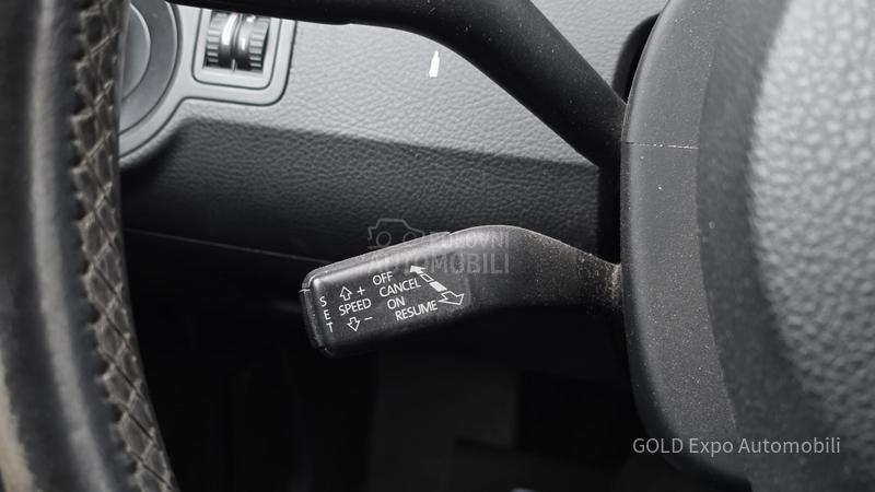 Volkswagen Passat B6 2.0 TDi CR R-LINE