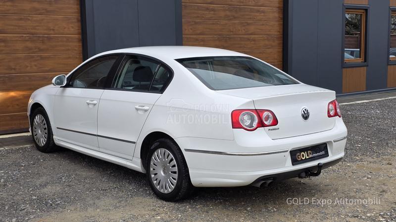 Volkswagen Passat B6 2.0 TDi CR R-LINE