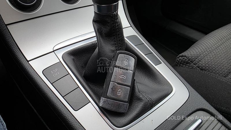 Volkswagen Passat B6 2.0 TDi CR R-LINE