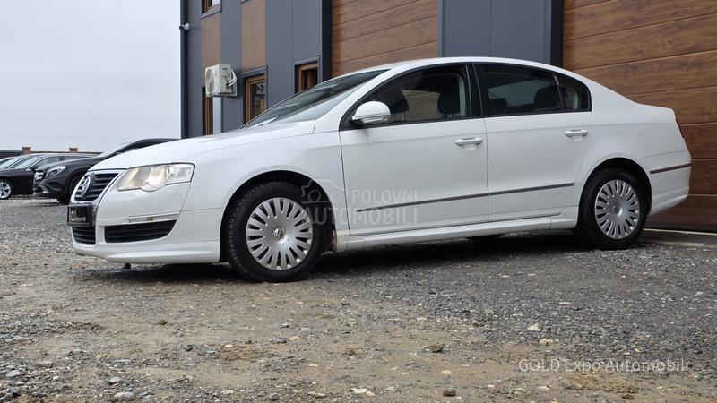 Volkswagen Passat B6 2.0 TDi CR R-LINE