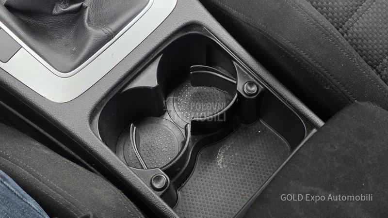 Volkswagen Passat B6 2.0 TDi CR R-LINE