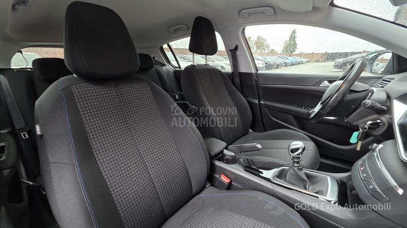 Peugeot 308 1.5 BlueHDi ALLURE