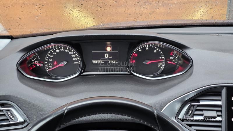 Peugeot 308 1.5 BlueHDi ALLURE