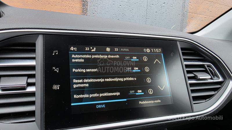 Peugeot 308 1.5 BlueHDi ALLURE