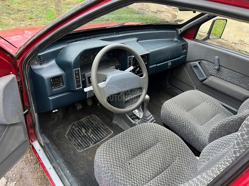 Zastava Florida 1.3 poly