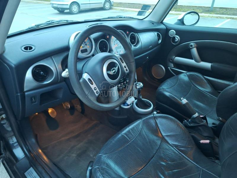 MINI Cooper 