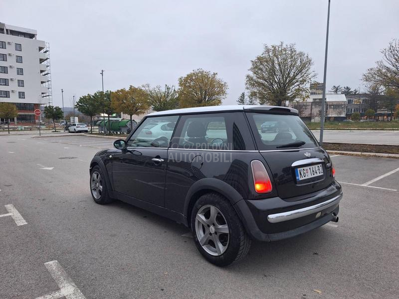 MINI Cooper 