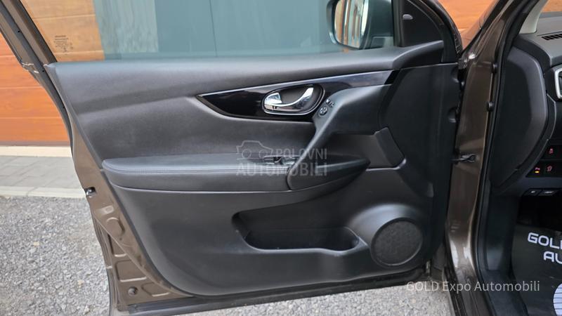 Nissan Qashqai 1.5 DCi FUL OPTION