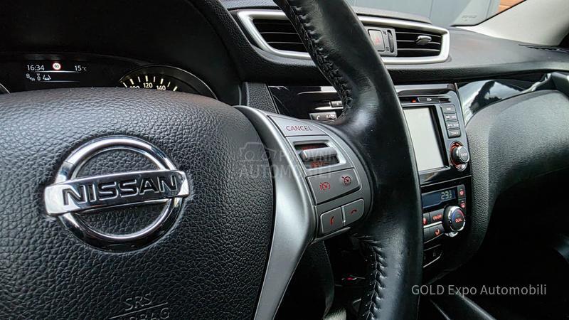 Nissan Qashqai 1.5 DCi FUL OPTION