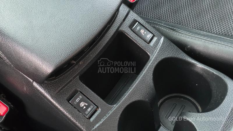 Nissan Qashqai 1.5 DCi FUL OPTION