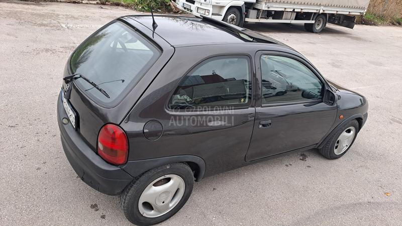 Opel Corsa B 1.0