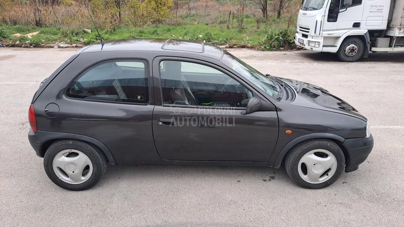 Opel Corsa B 1.0