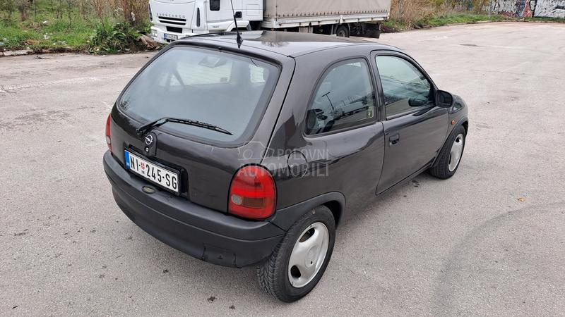 Opel Corsa B 1.0