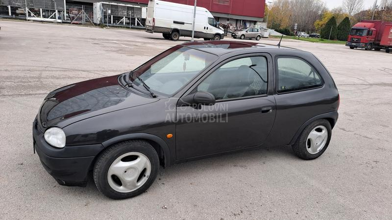 Opel Corsa B 1.0