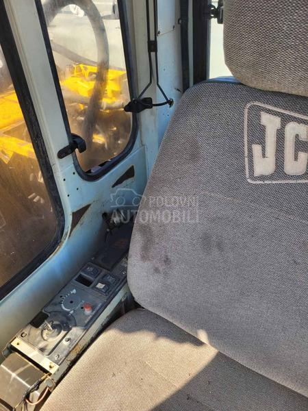 JCB Js 130w