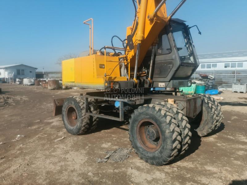JCB Js 130w