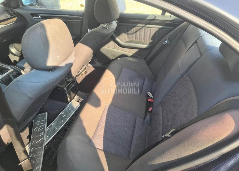 Delovi za BMW Serija 3 2003. god.