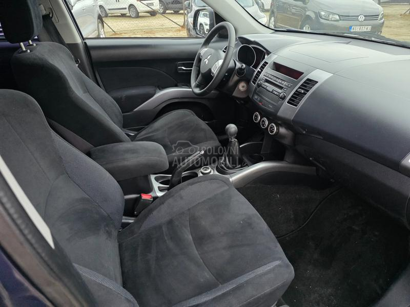 Mitsubishi Outlander 2.4b Tng 4x4