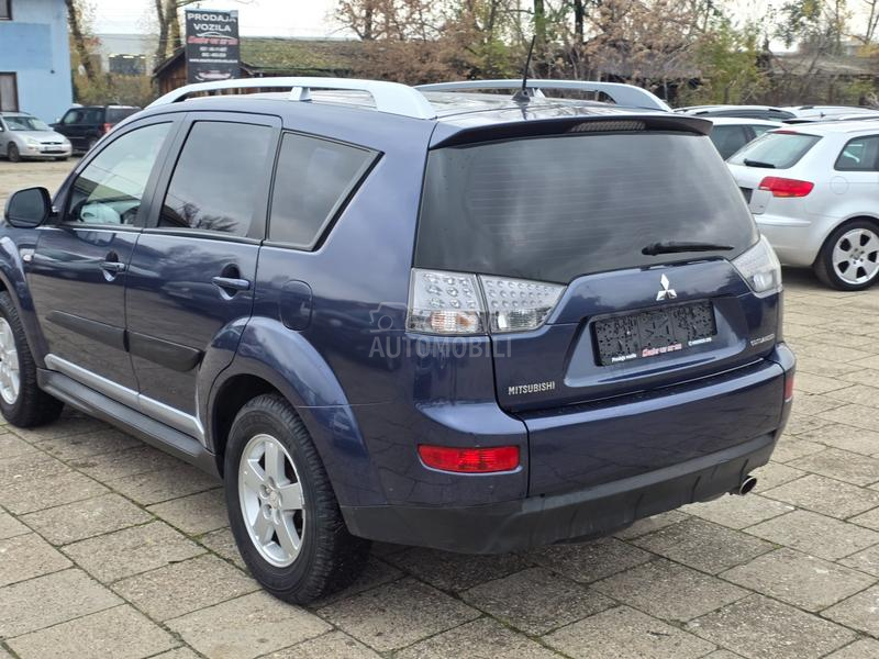 Mitsubishi Outlander 2.4b Tng 4x4
