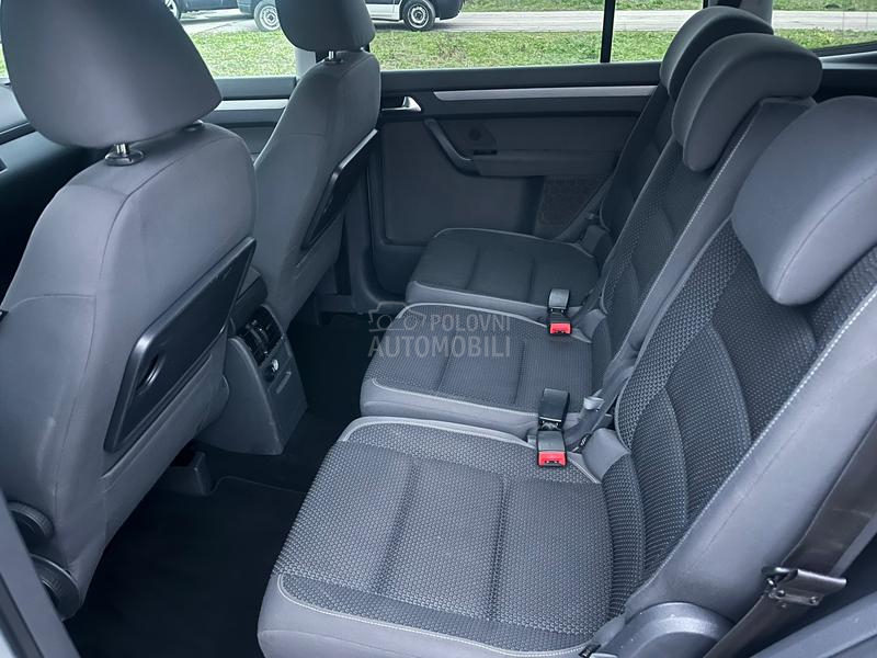 Volkswagen Touran 1.6  tdi DSG