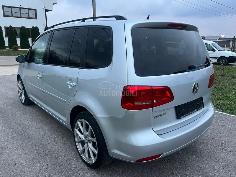 Volkswagen Touran 1.6  tdi DSG