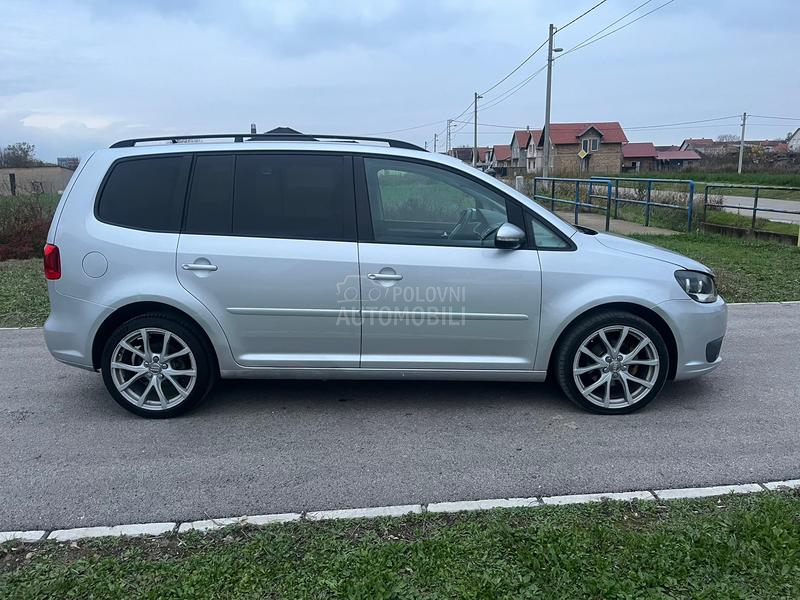 Volkswagen Touran 1.6  tdi DSG