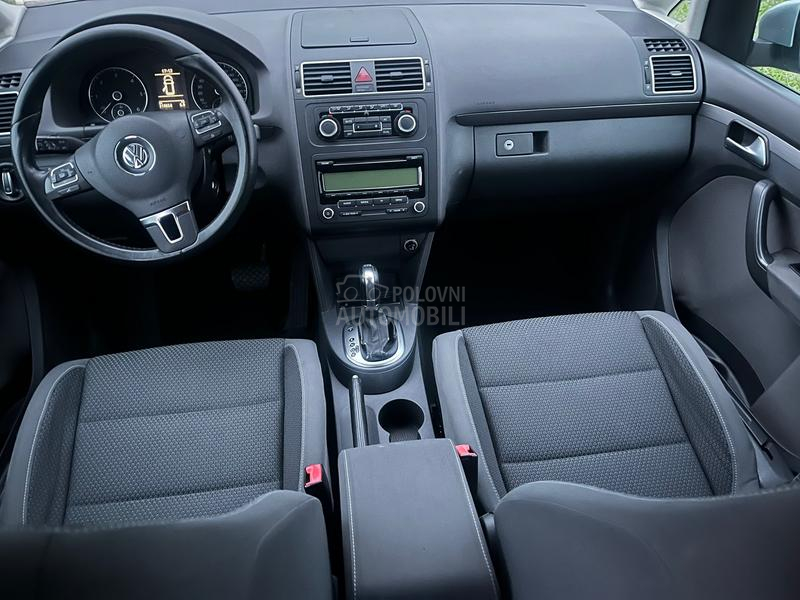 Volkswagen Touran 1.6  tdi DSG