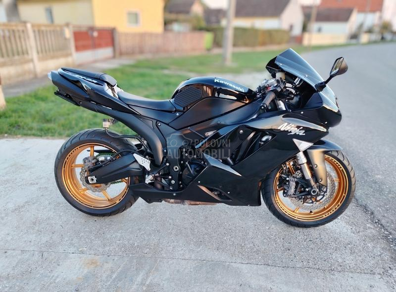 Kawasaki zx6r