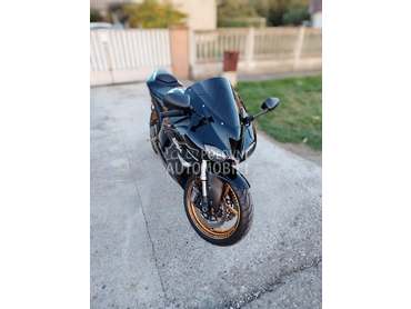 Kawasaki zx6r