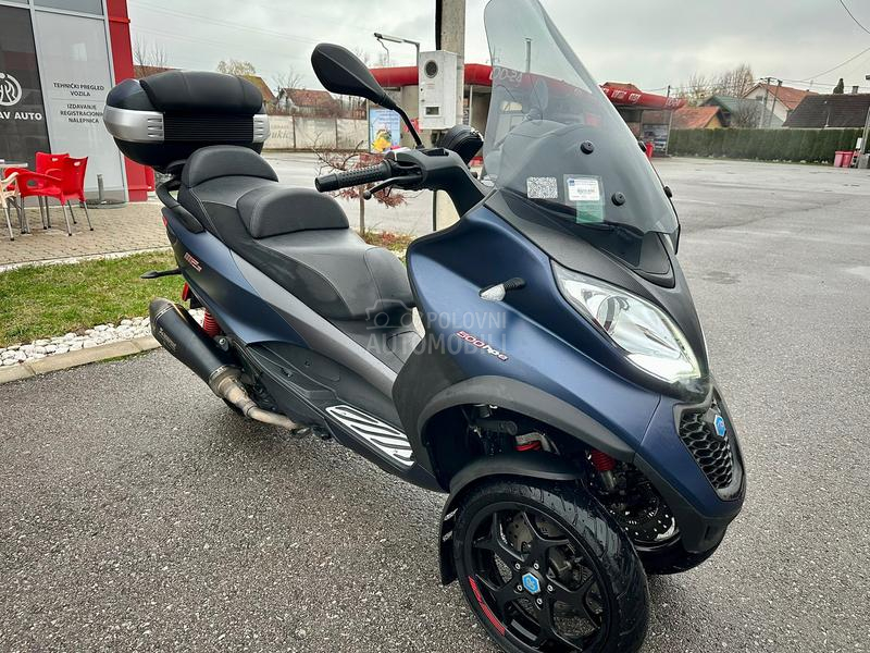Piaggio MP3 500 LT