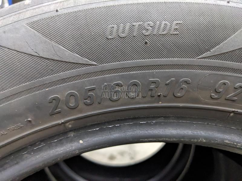 Maxxis 205/60 R16 Letnja