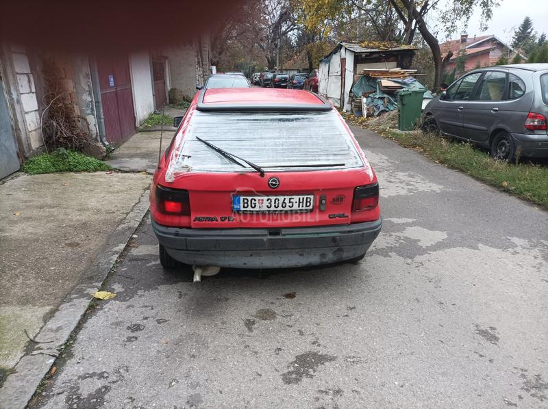 Opel Astra F vozdovac