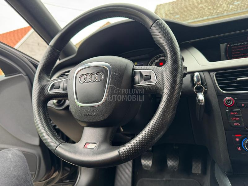 Audi A4 2.0 TDI S-LINE