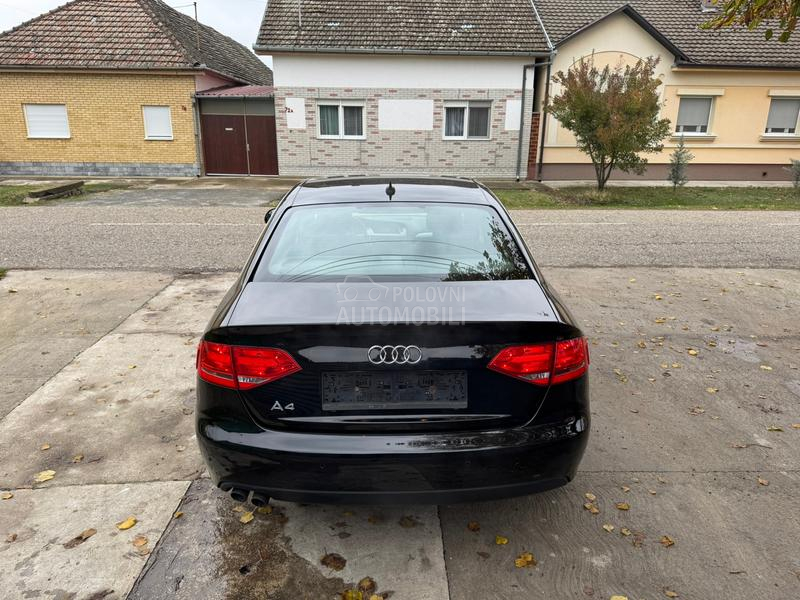 Audi A4 2.0 TDI S-LINE