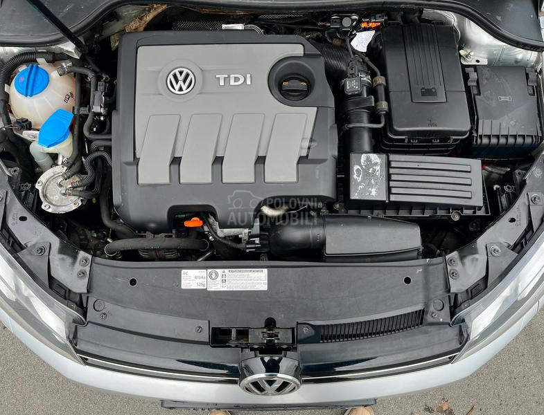 Volkswagen Golf 6 1.6 TDI HIGHLINE
