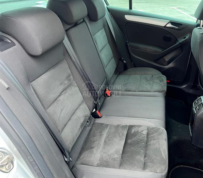 Volkswagen Golf 6 1.6 TDI HIGHLINE