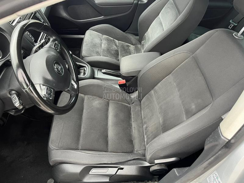 Volkswagen Golf 6 1.6 TDI HIGHLINE