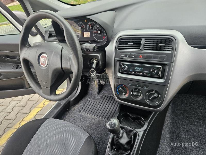Fiat Grande Punto 1.2 8V BASE
