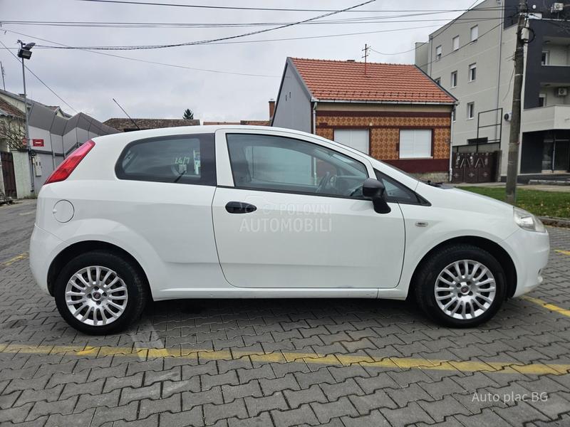 Fiat Grande Punto 1.2 8V BASE