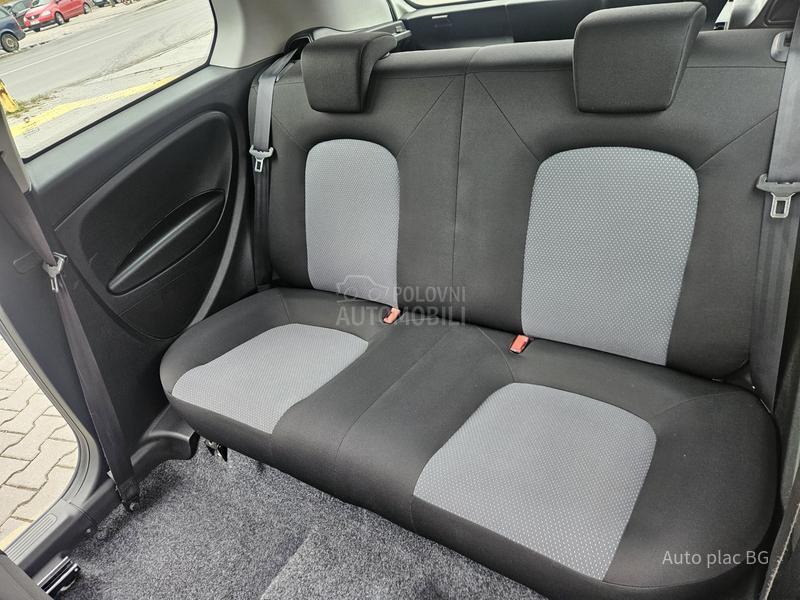 Fiat Grande Punto 1.2 8V BASE