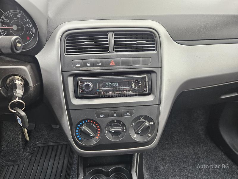 Fiat Grande Punto 1.2 8V BASE