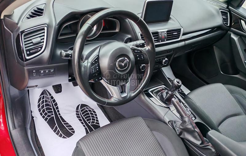 Mazda 3 //S A V R S E N A//