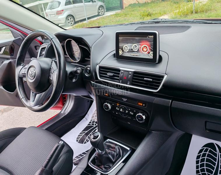 Mazda 3 //S A V R S E N A//