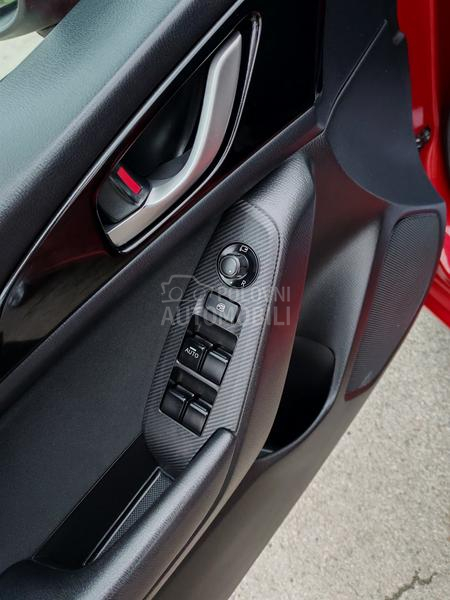 Mazda 3 //S A V R S E N A//