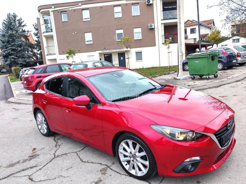 Mazda 3 //S A V R S E N A//