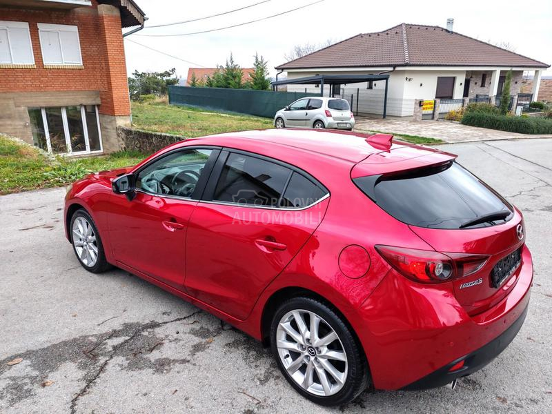 Mazda 3 //S A V R S E N A//